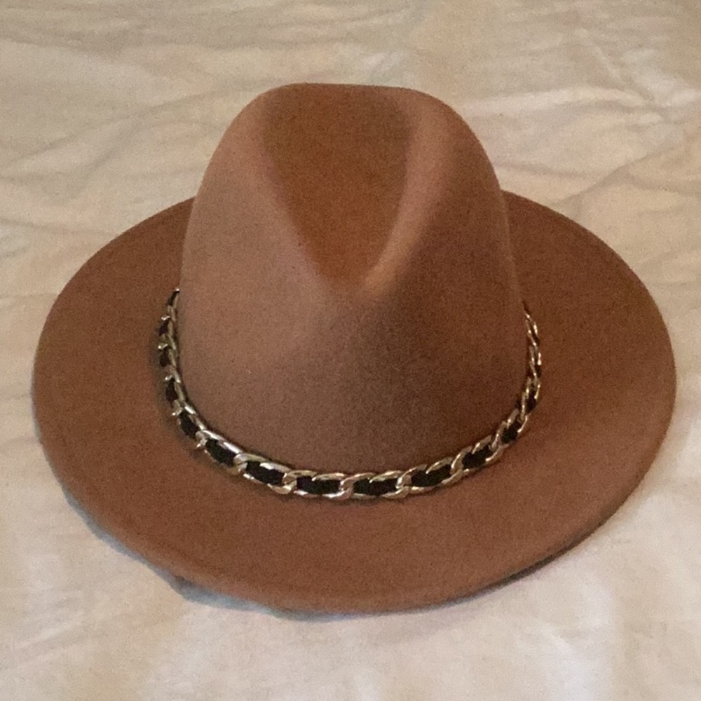 Rare Zara brown felt fedora with gold chain detail